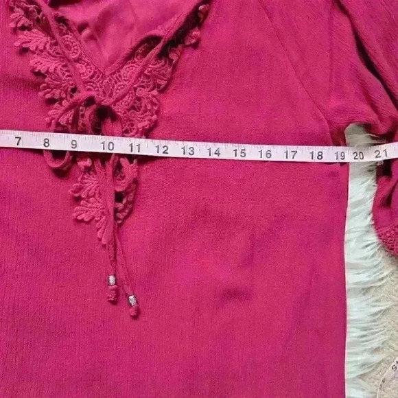 Naif burgundy red v-neck boho style shift dress size medium - Picture 7 of 12